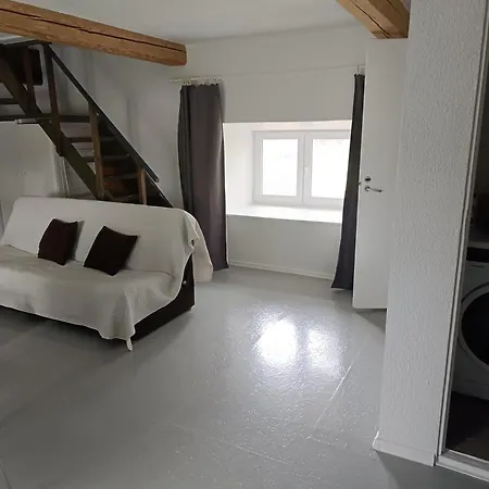 Lejlighed Maeo Apartment